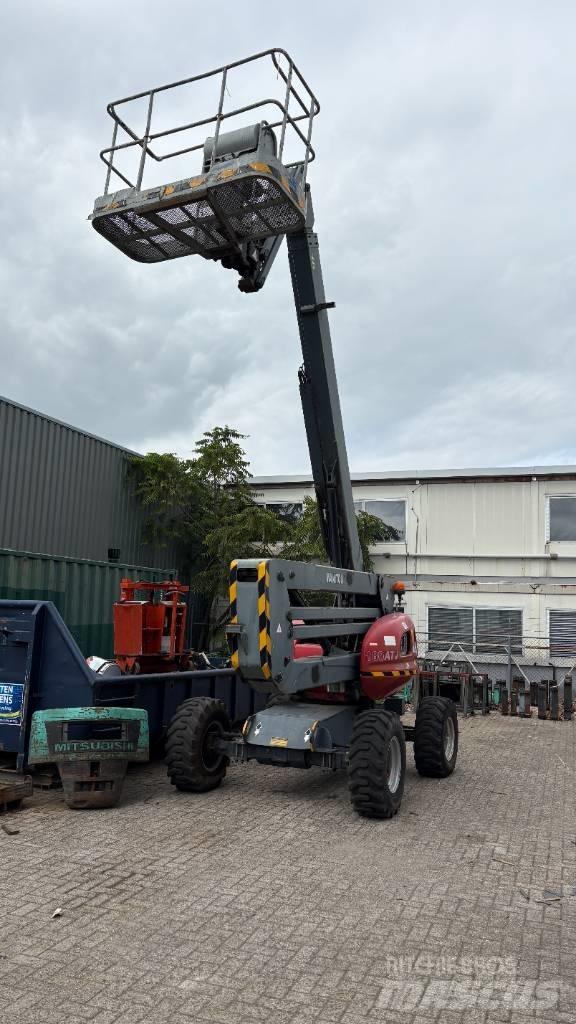 Manitou 180 ATJ 曲臂高空工作平台