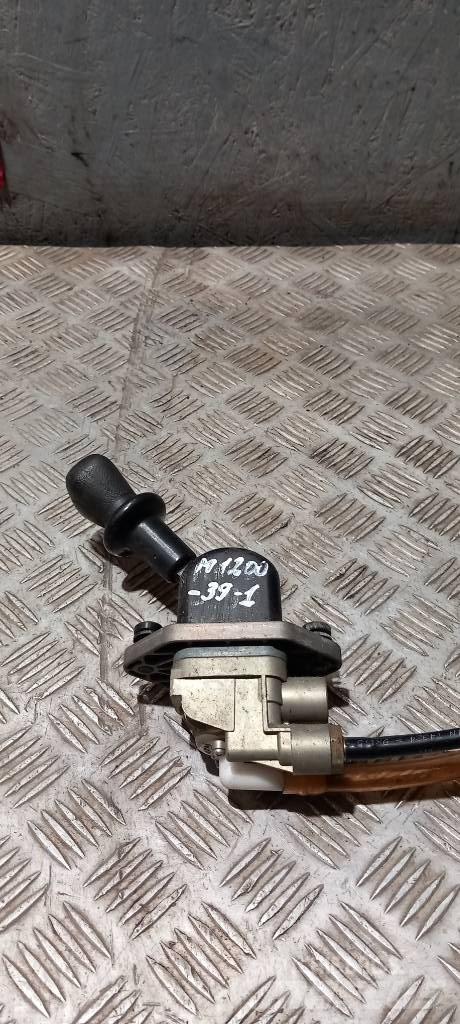 MAN TGA    81523156185 驾驶室与内部