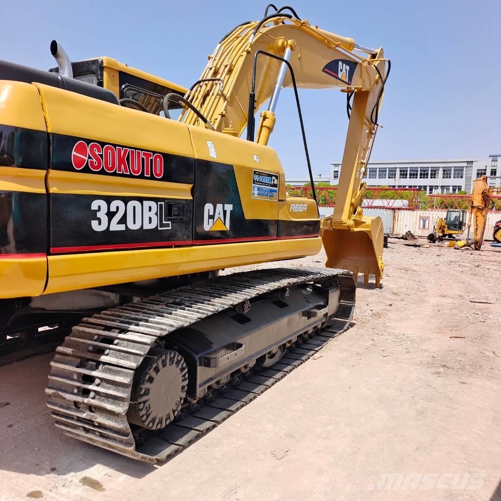 CAT 320 BL 履带挖掘机