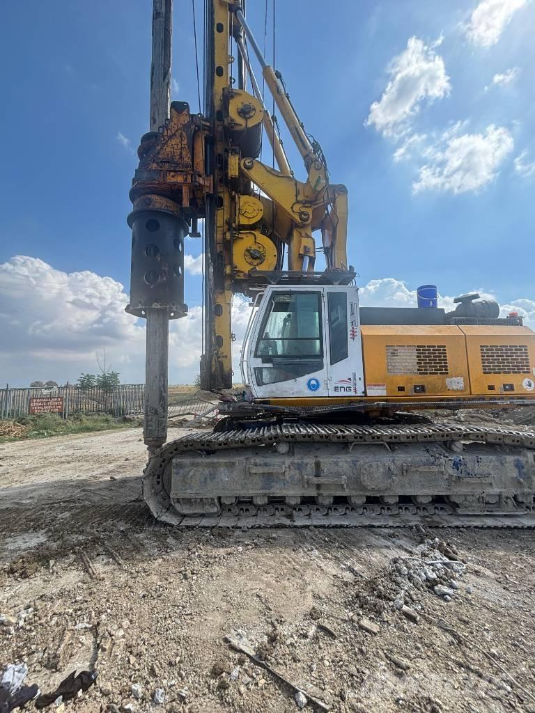 Bauer BG 24 H 工程钻机