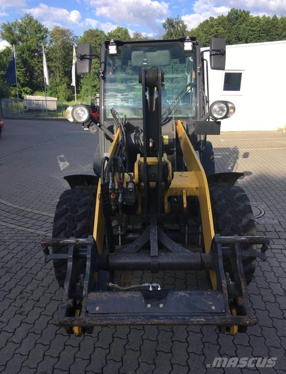 New Holland W50c 轮式装载机