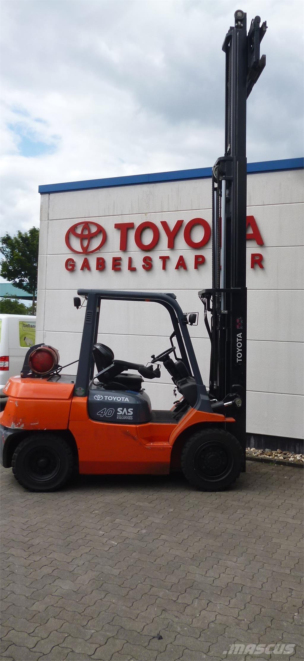 Toyota 02-7FG35 天然气叉车