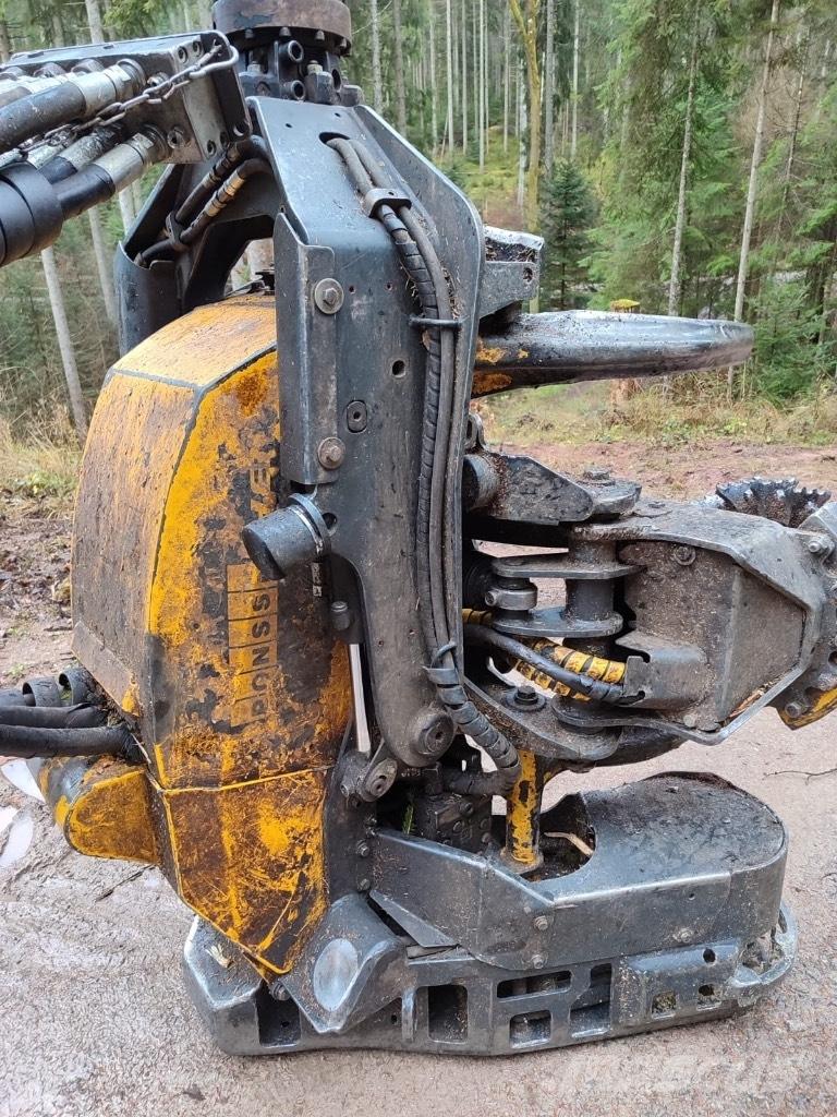 Ponsse Ergo 8W 收割机