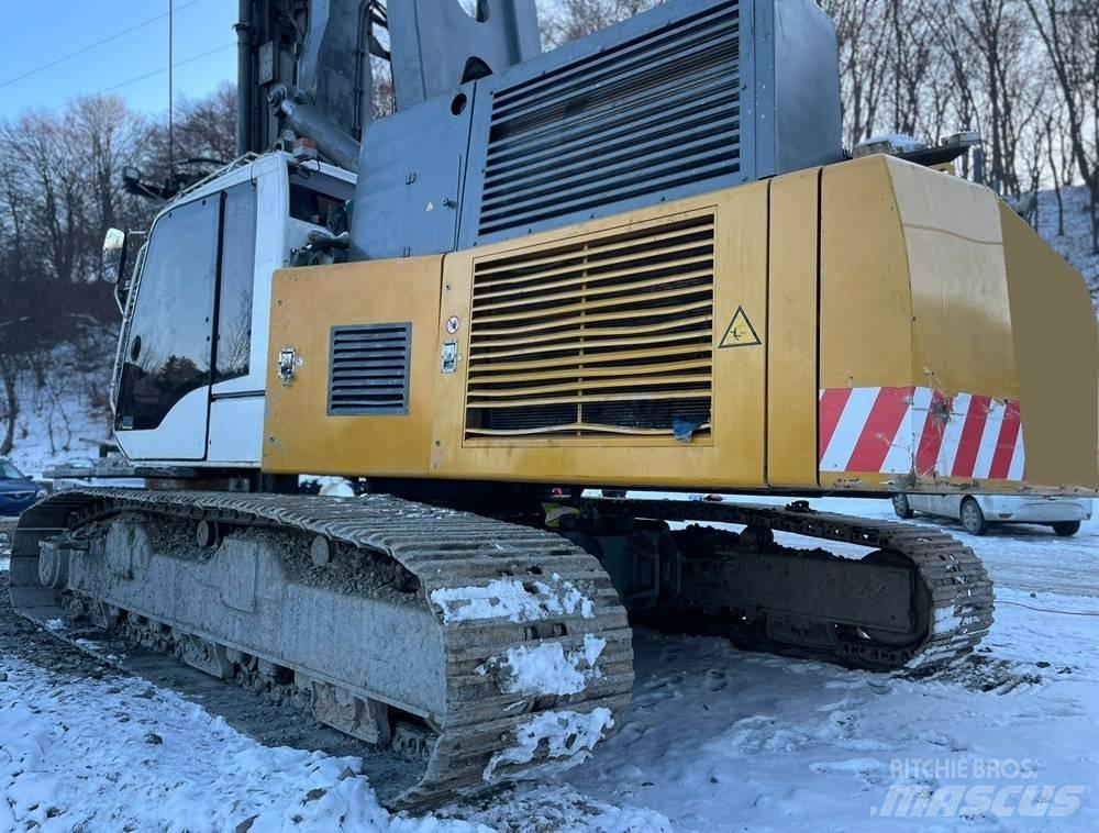 Liebherr LRB 155 打桩机