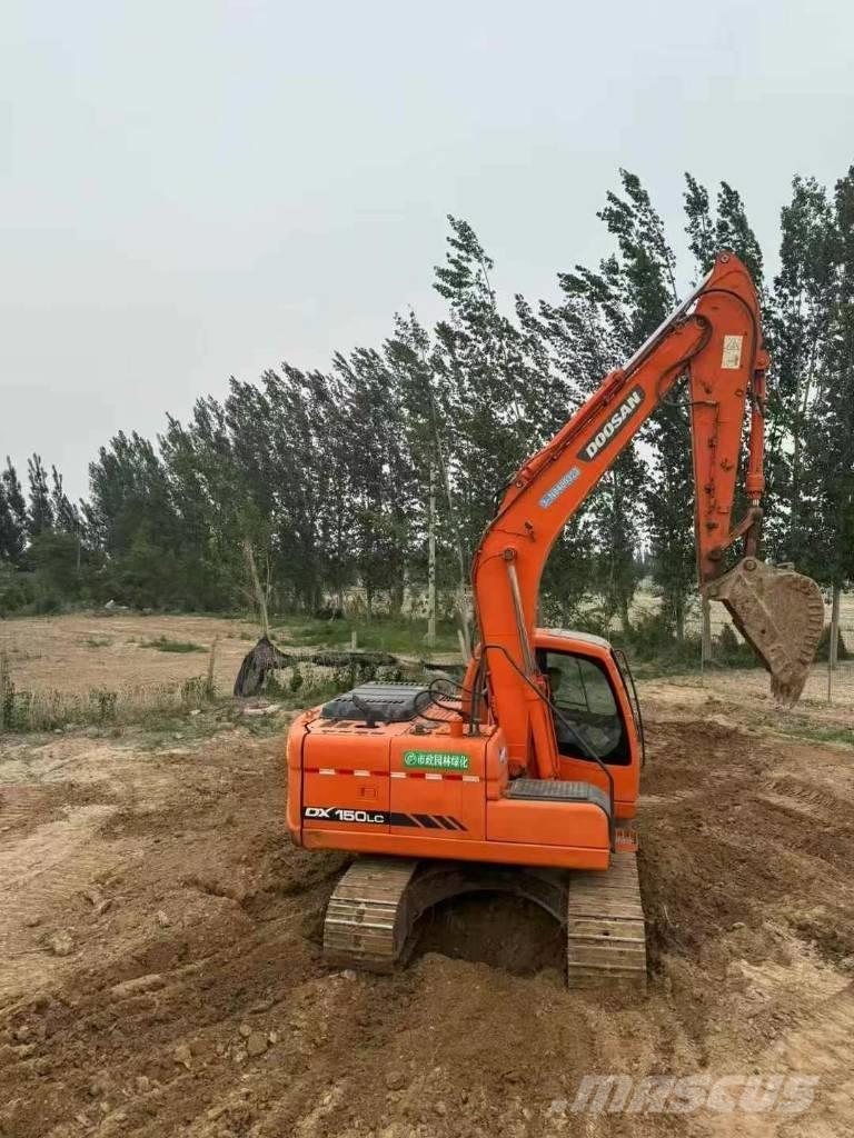 Doosan dx150 履带挖掘机