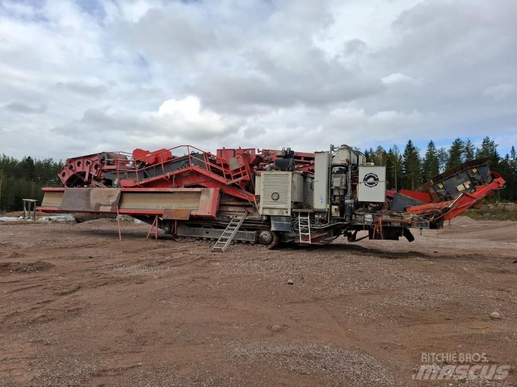 Sandvik UH 450 E 移动式破碎机