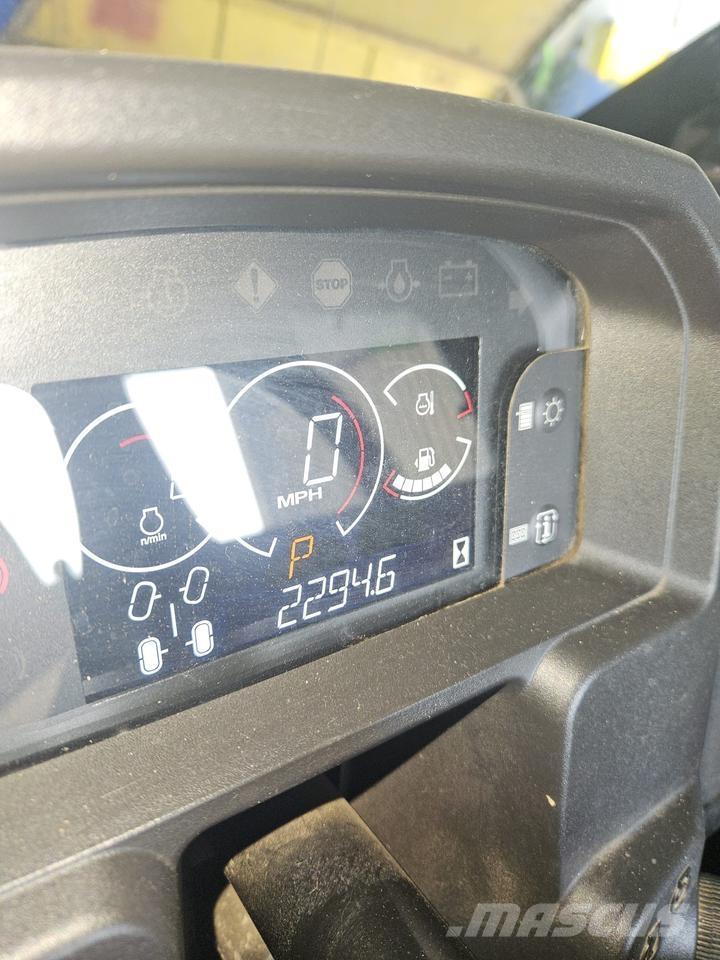 John Deere XUV865M 沙滩车