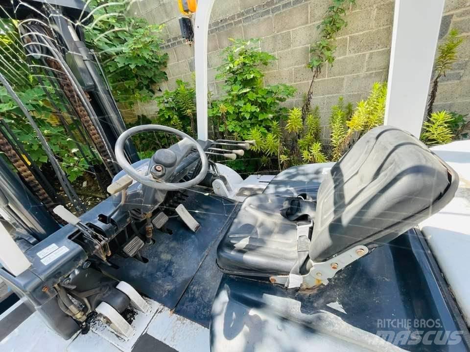 TCM FD100Z8 柴油叉车