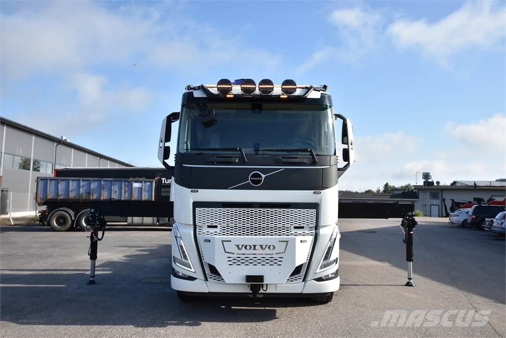 Volvo FH 540 8X4 起重车