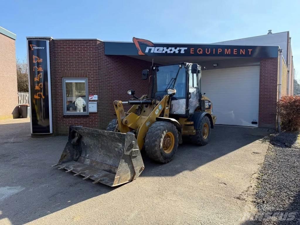 CAT 907M 轮式装载机