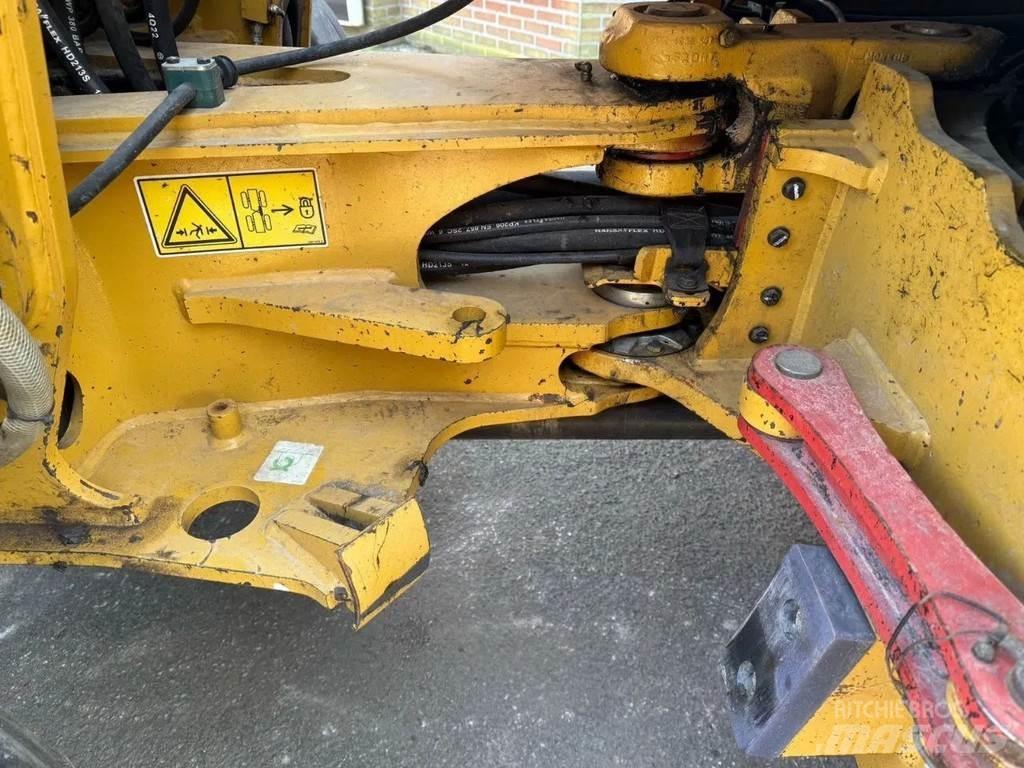 CAT 907M 轮式装载机