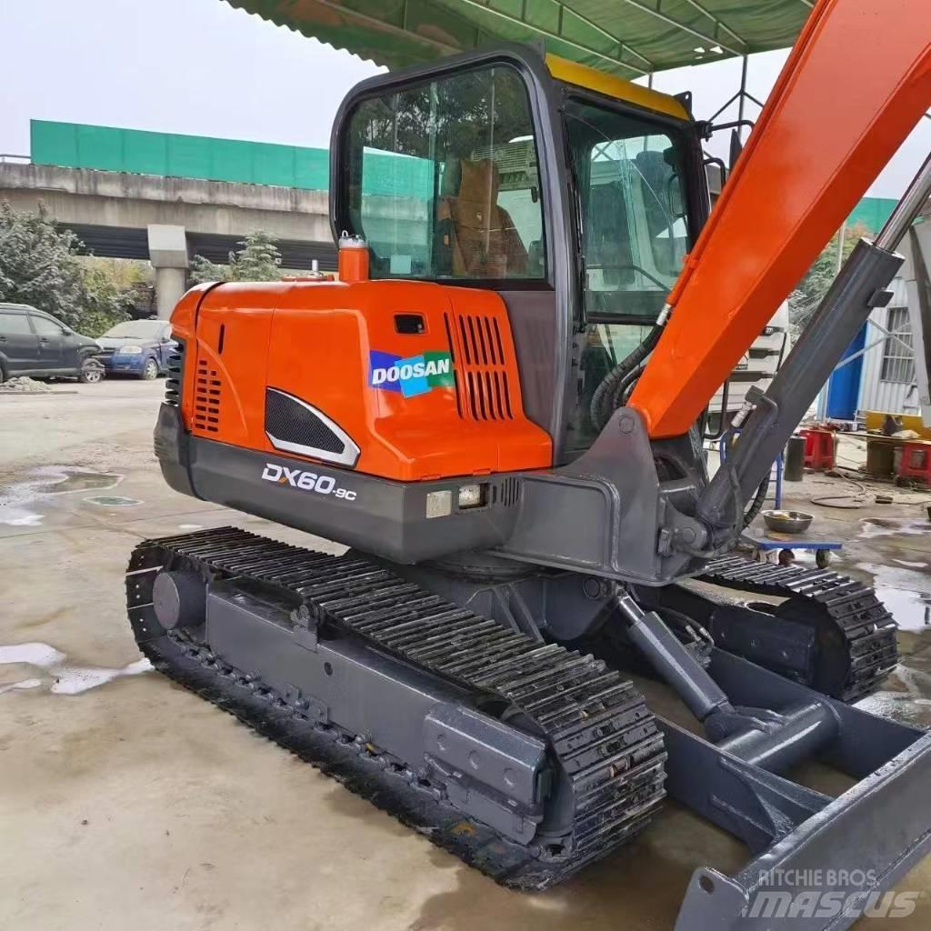 Doosan DX 60-9 C 履带挖掘机