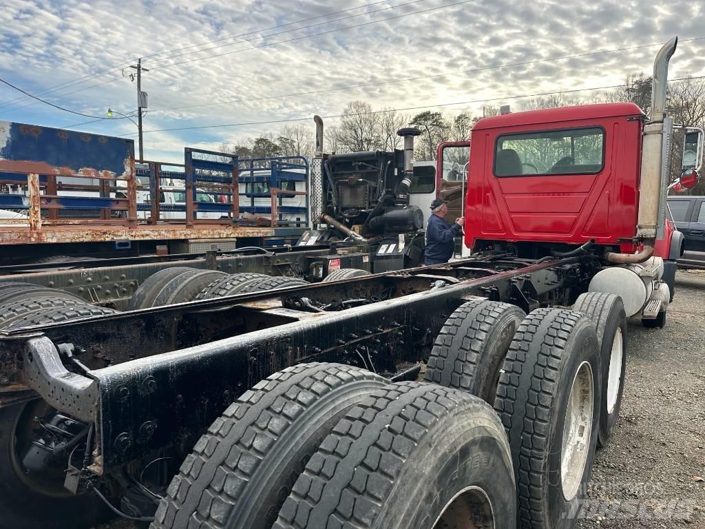Mack CV 713 可拆卸式卡车