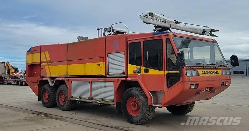  Unipower 6x6 Airport 消防车