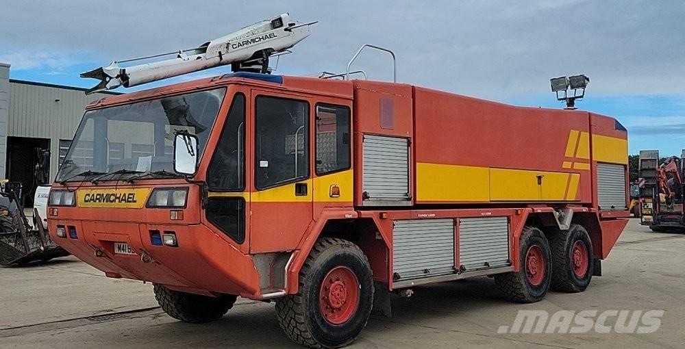  Unipower 6x6 Airport 消防车