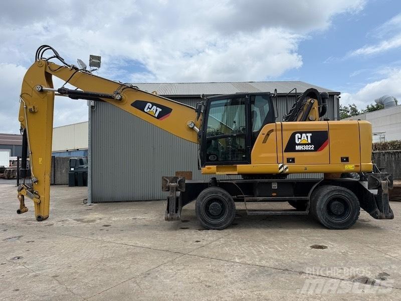 CAT MH 3022 工业挖掘机