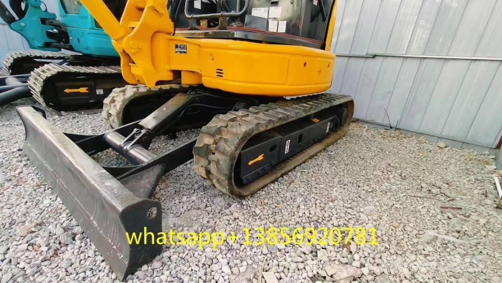 Komatsu PC 30 小型挖掘机