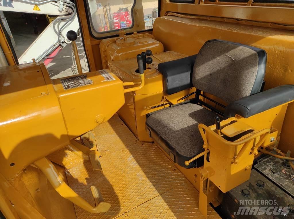 CAT D 9 H 履带式推土机