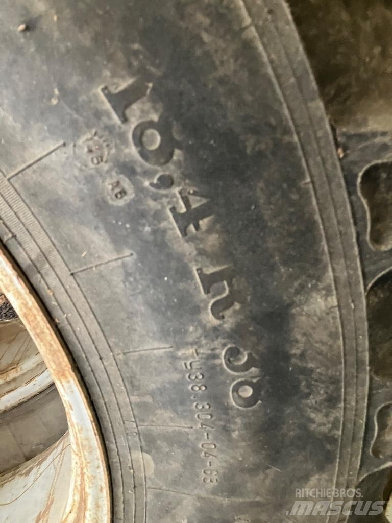  PARIPYÖRÄT 18.4R38 轮胎、车轮、轮圈