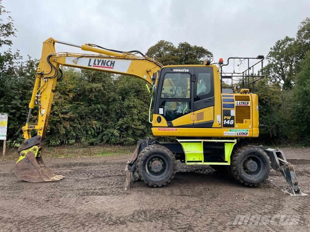 Komatsu PW 148-11 轮式挖掘机