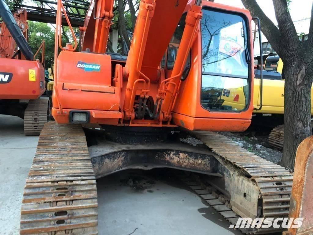 Doosan 220-7 履带挖掘机