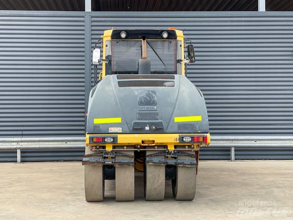 Bomag BW 25 RH 胶轮压路机