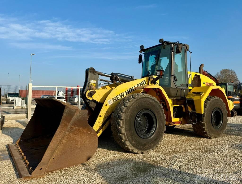 New Holland W 230 C 轮式装载机
