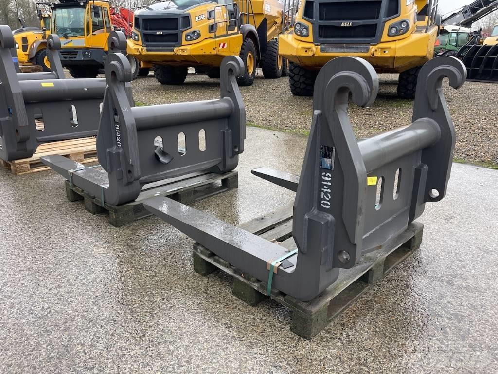 Volvo L 120 H 叉子