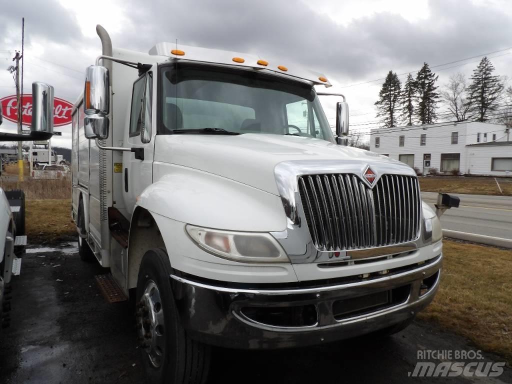 Freightliner M2 饮料运输车