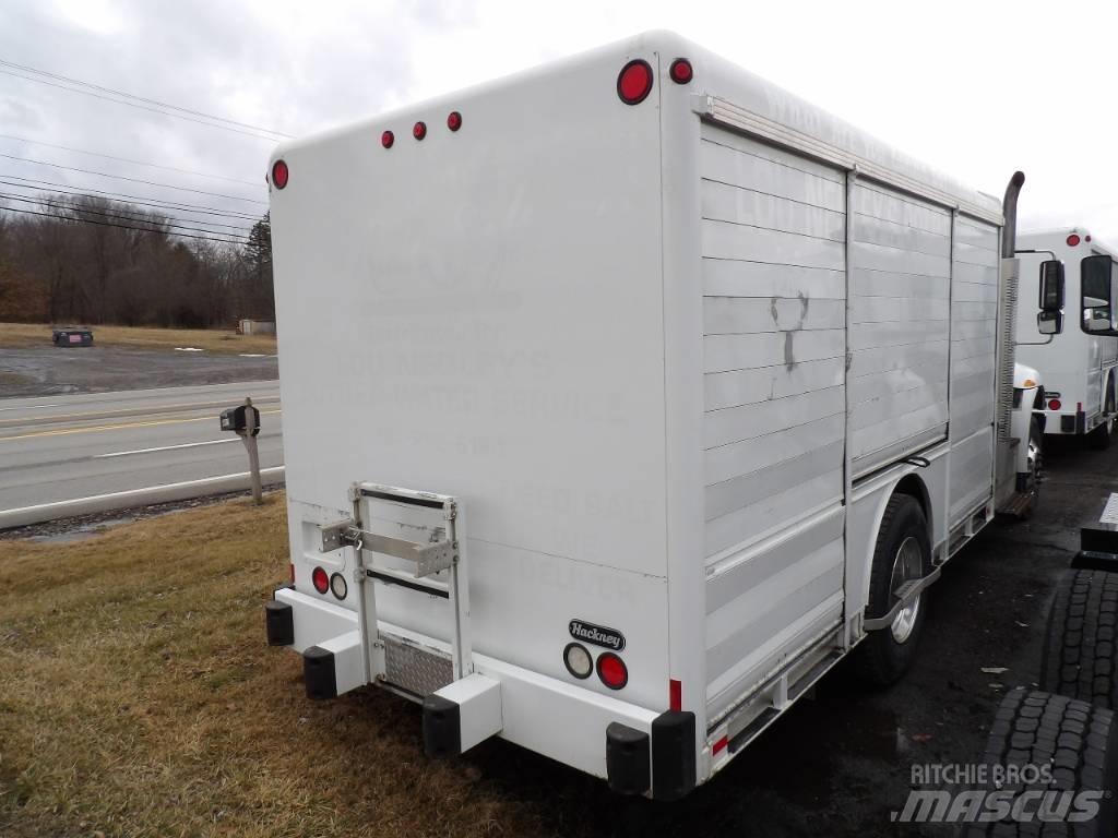 Freightliner M2 饮料运输车