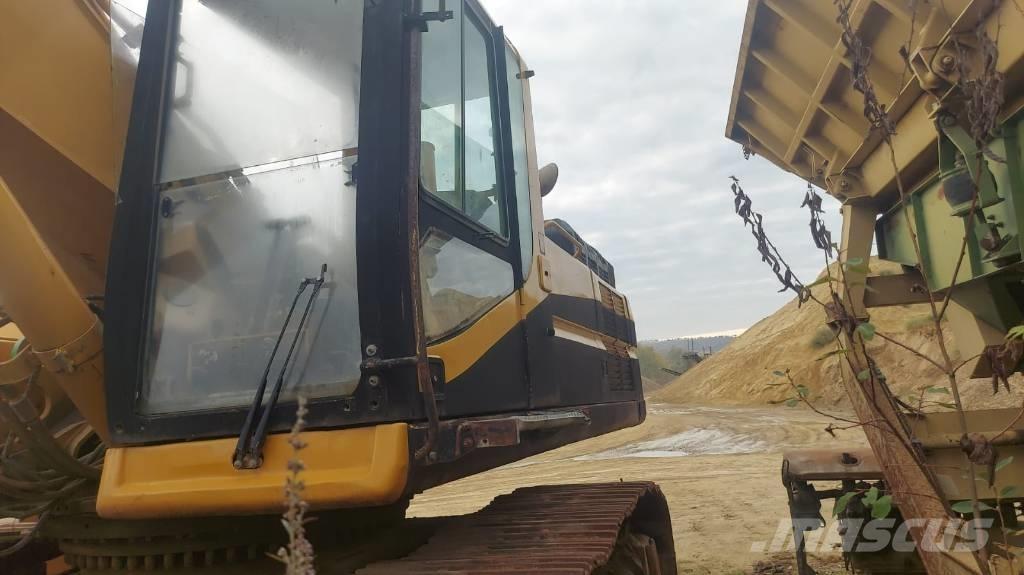 CAT 345 B L 吊杆和铲斗