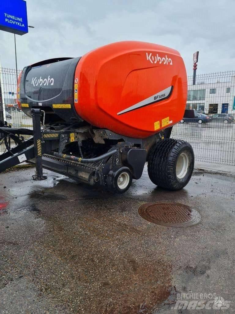 Kubota BF 3255 圆捆打捆机