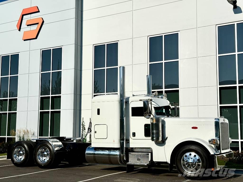 Peterbilt 389 牵引车
