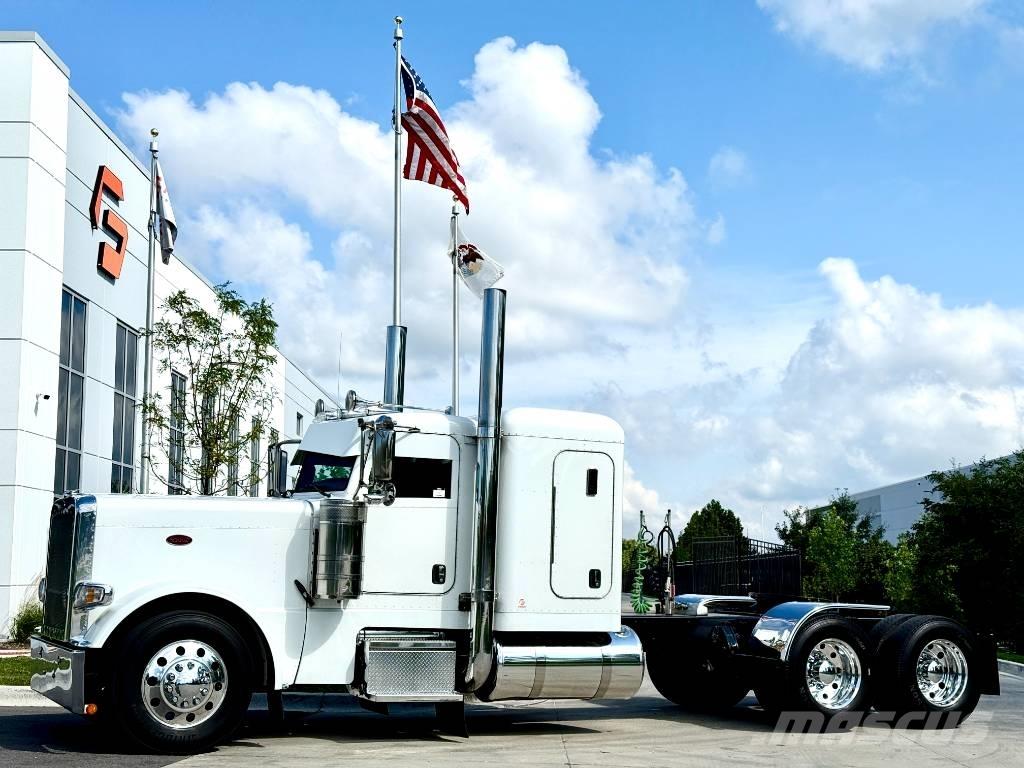 Peterbilt 389 牵引车