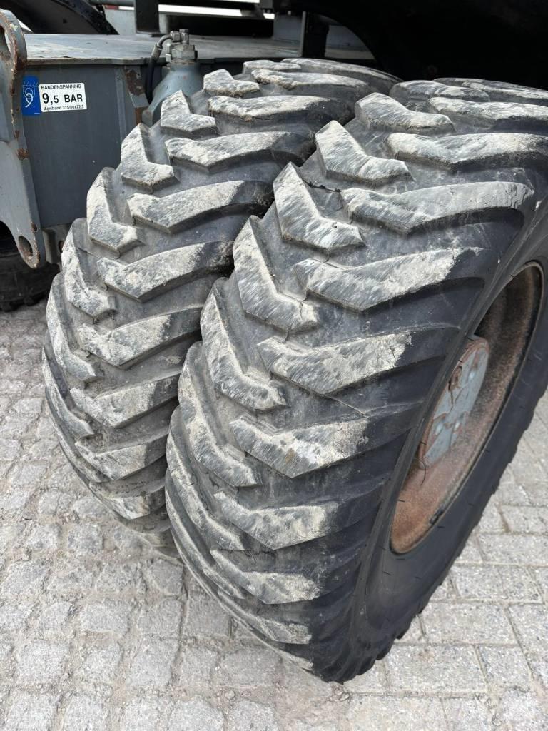 Liebherr A 918 轮式挖掘机