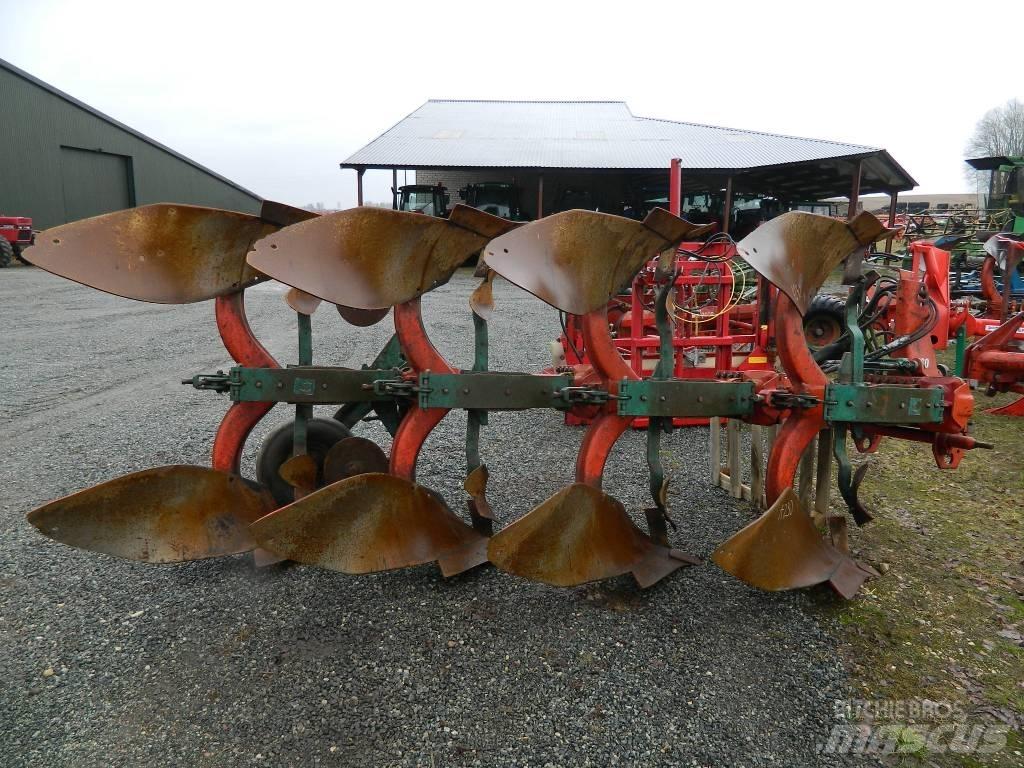 Kverneland 4korpusi 双向犁