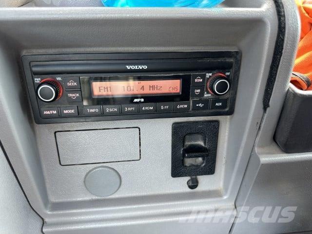 Volvo EWR150E 轮式挖掘机