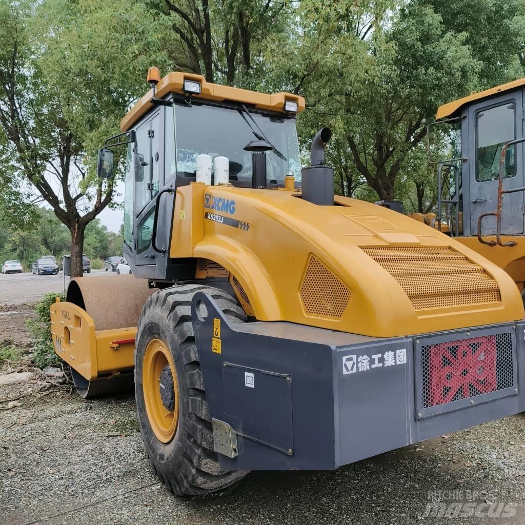 XCMG XS 263 J 单轮压路机