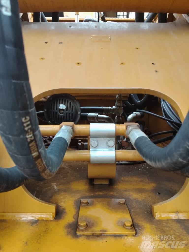 CAT 336 D 履带挖掘机