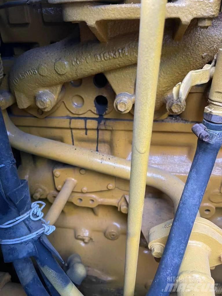 CAT D5N 履带式推土机