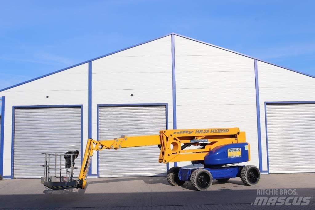 Niftylift HR28 Hy4x4 曲臂高空工作平台