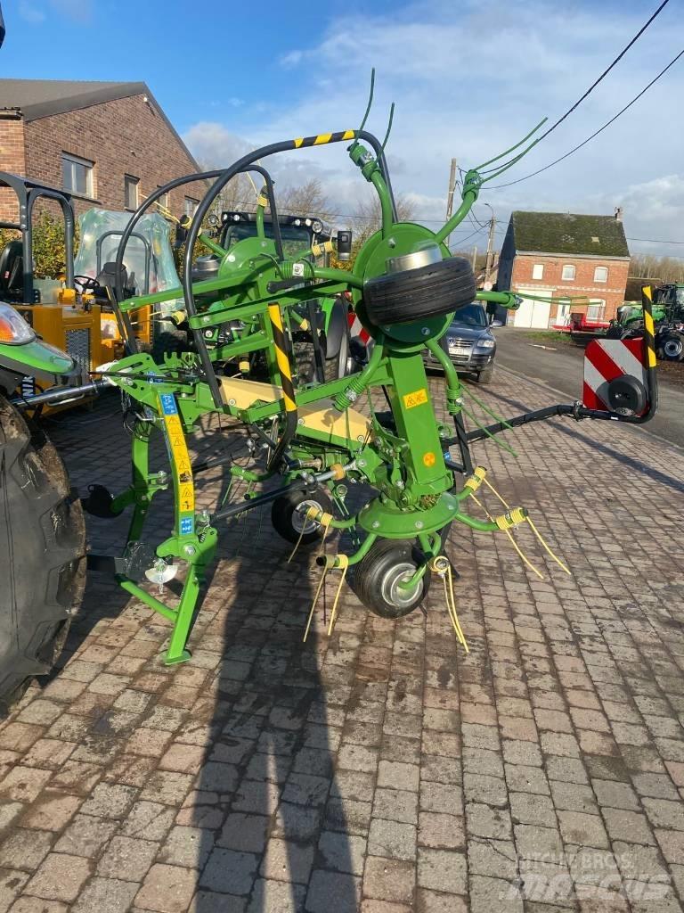 Krone Vendro 470 犁耙和摊草机