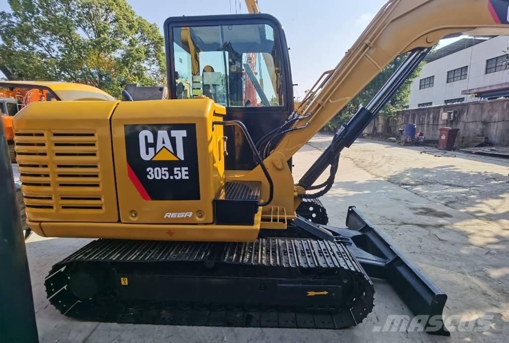 CAT 305.5E 小型挖掘机
