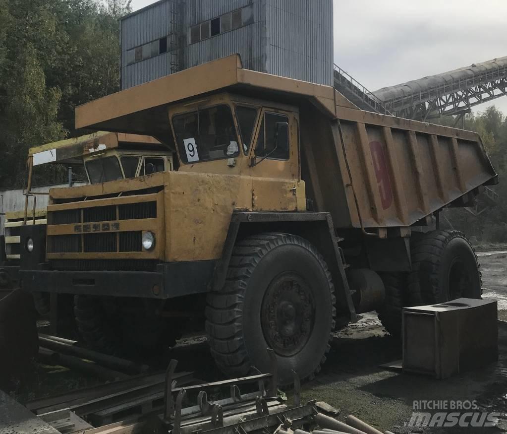 Belaz 7523 刚性自卸车