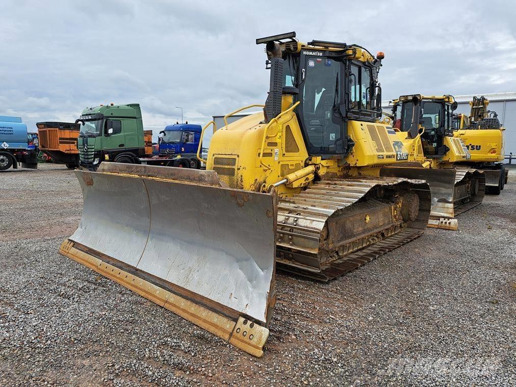 Komatsu D 61 PXi-24 履带式推土机
