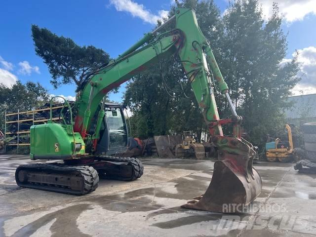 Hitachi ZX 135 履带挖掘机
