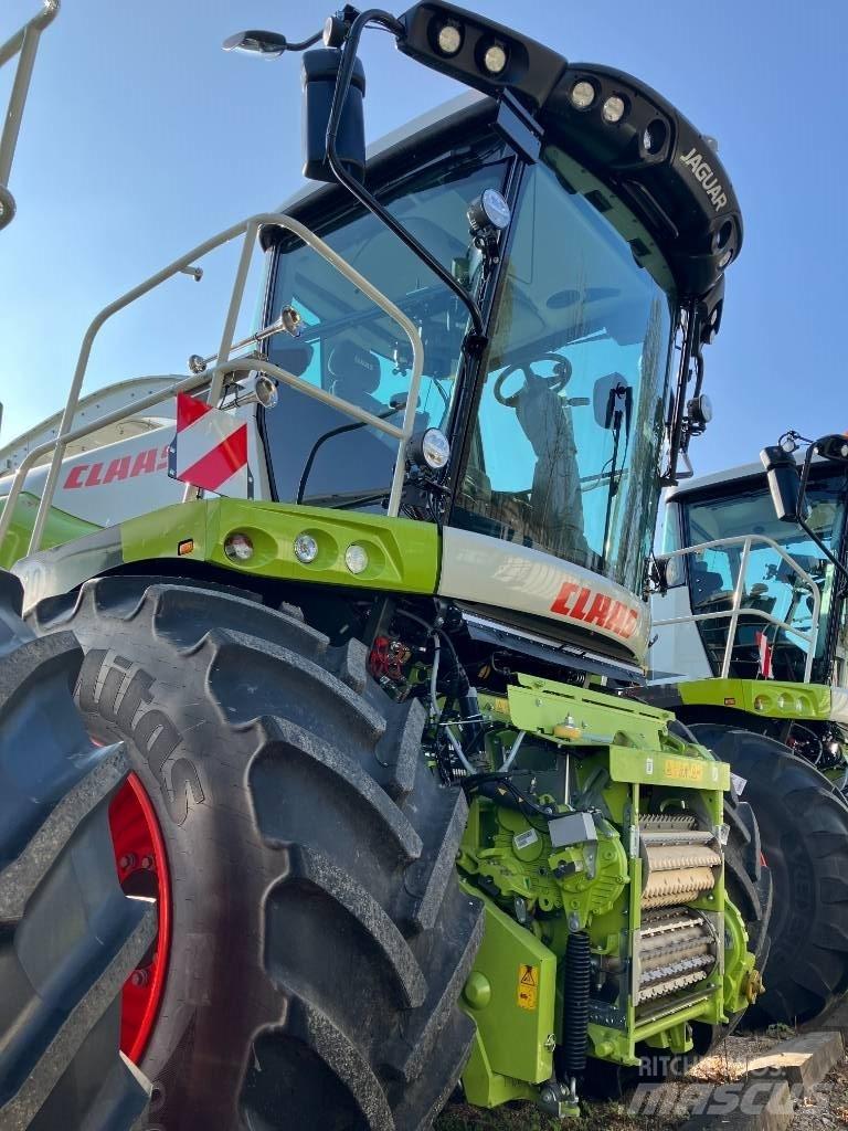 CLAAS Jaguar 950 自走式青贮饲料收割机