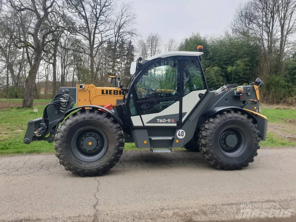 Liebherr T 60-9 S 伸缩臂叉装车|叉装车