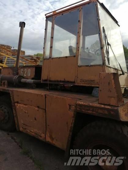 Valmet TD-1006A 柴油叉车