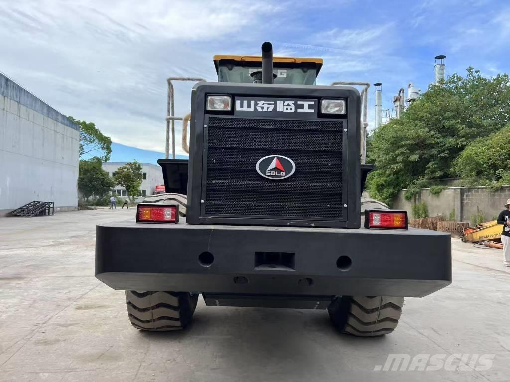 SDLG LG 956 L 轮式装载机